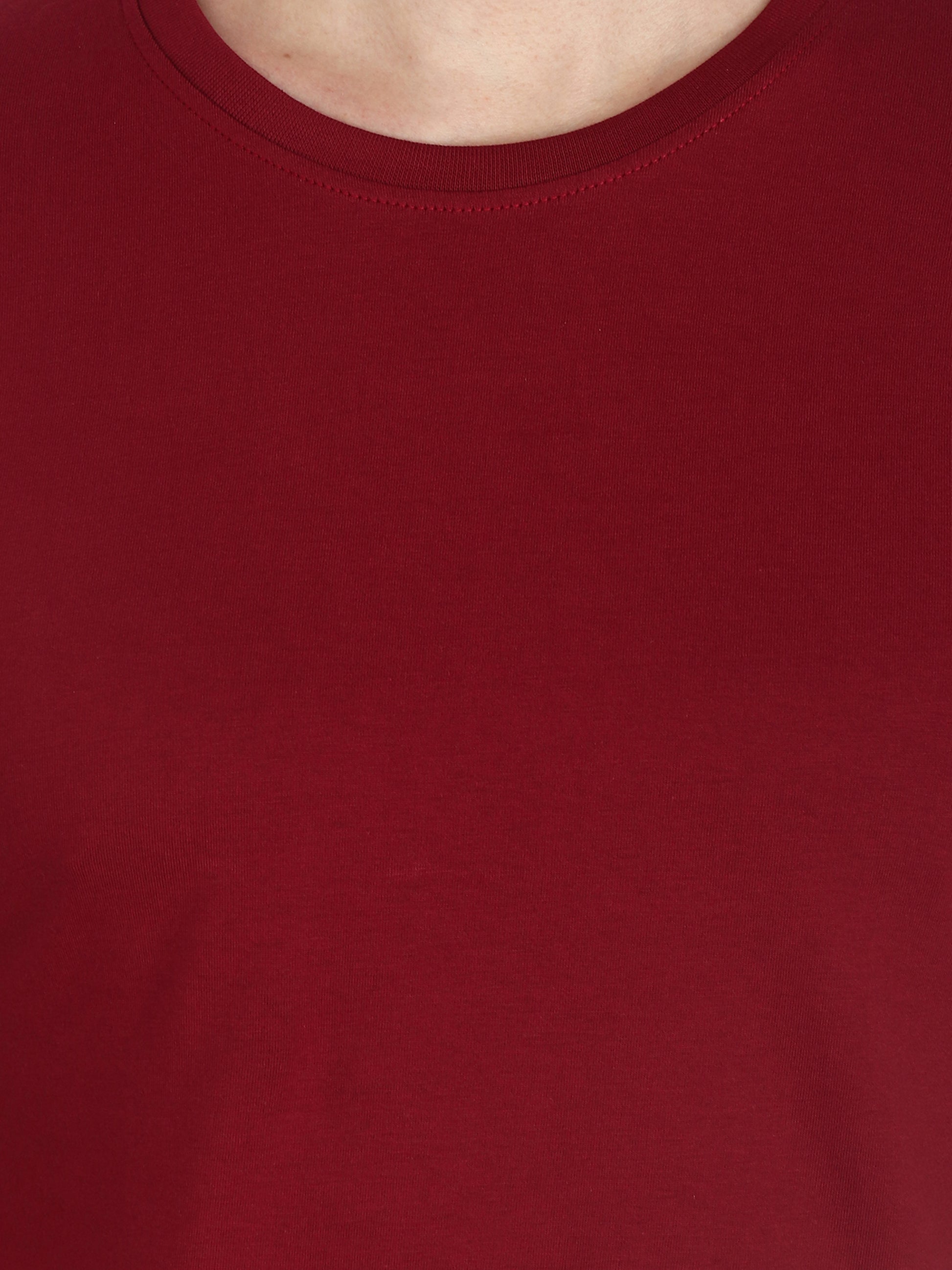 Foxie Classic Round Neck T-Shirt -Maroon - Foxie